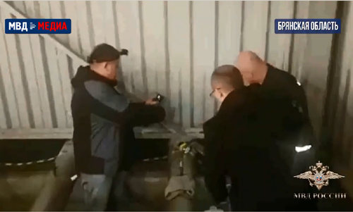 В Брянске полицейские задержали подозреваемых в хищении топлива из трубопровода